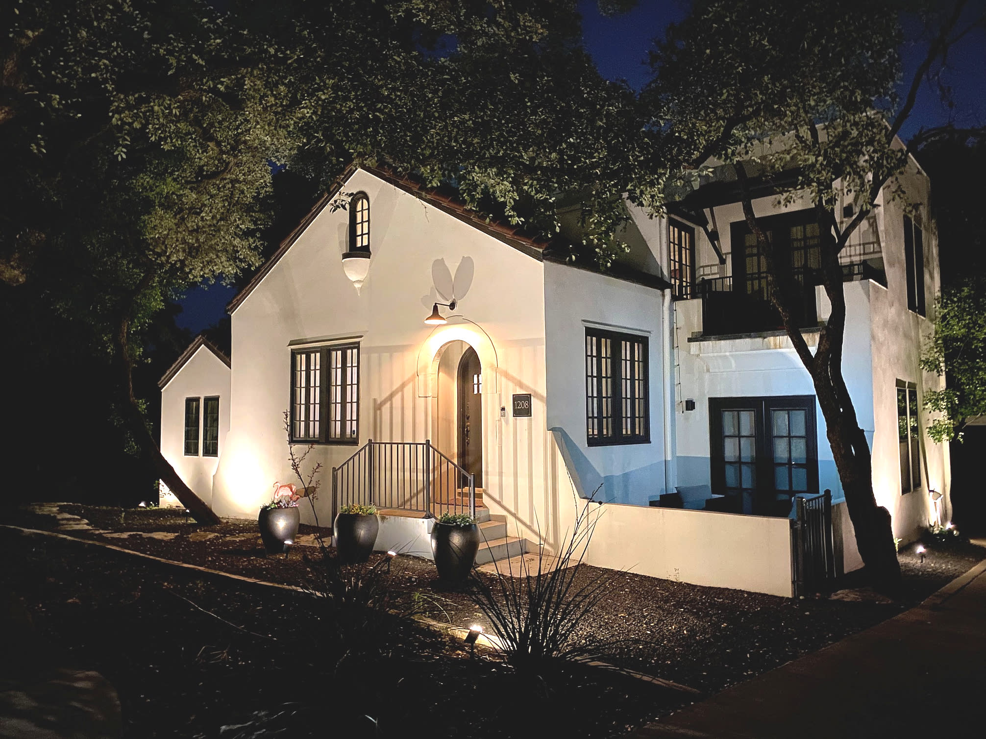 1208 W 22 1/2 St – photo 1