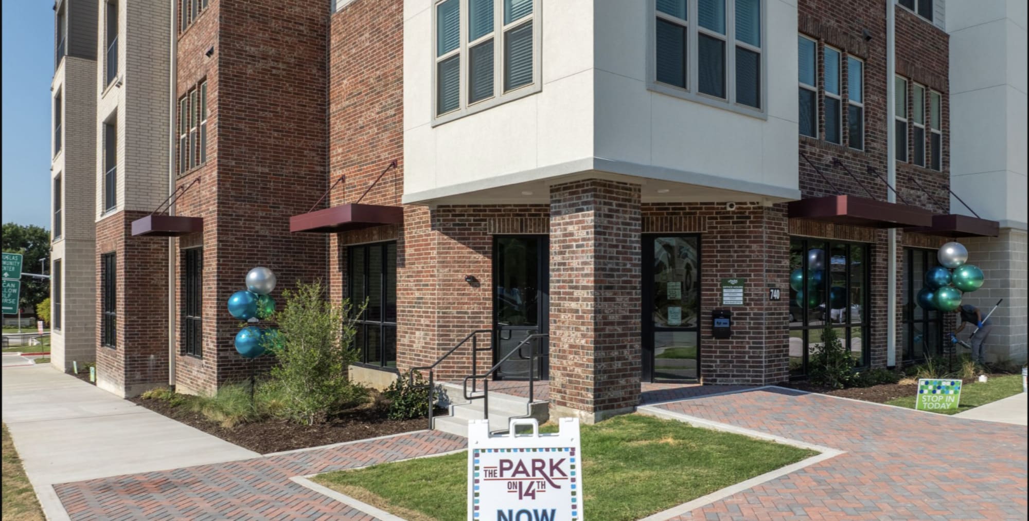 Park on 14th – photo 1