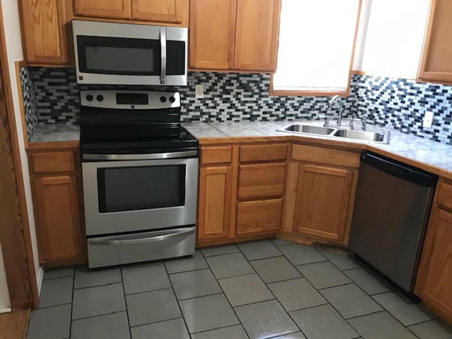 1541 Westmoreland – photo 5