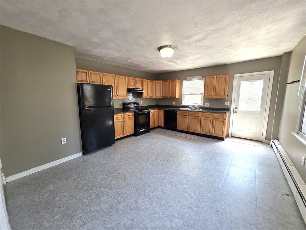 223 Main Street – photo 3