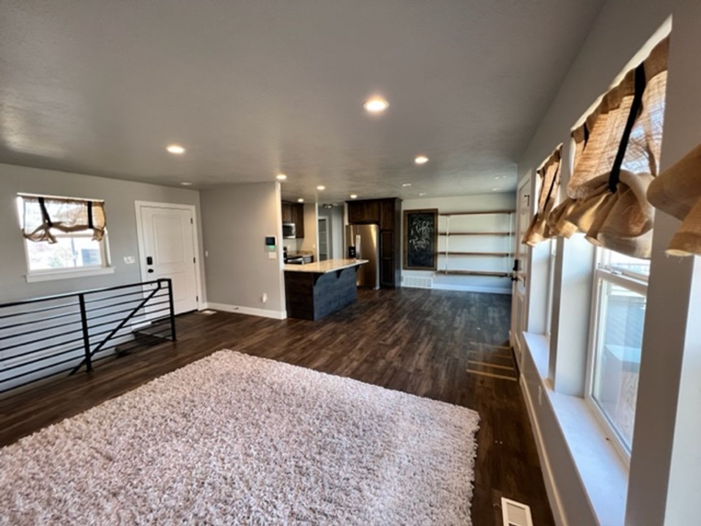 STUNNING 7-BEDROOM HOME IN PLEASANT GROVE – photo 3