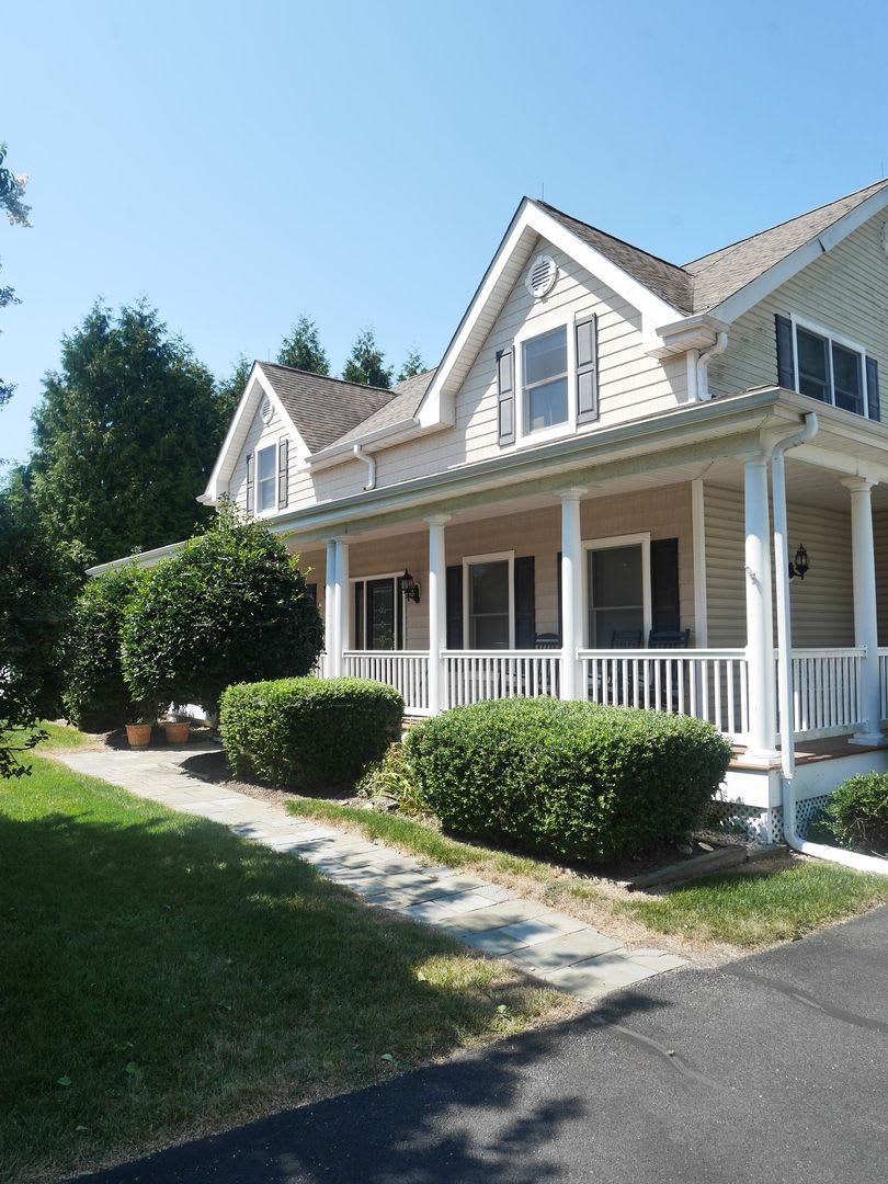 Elegant Coastal Home with Spacious Layout Near Lewes Beach – photo 2