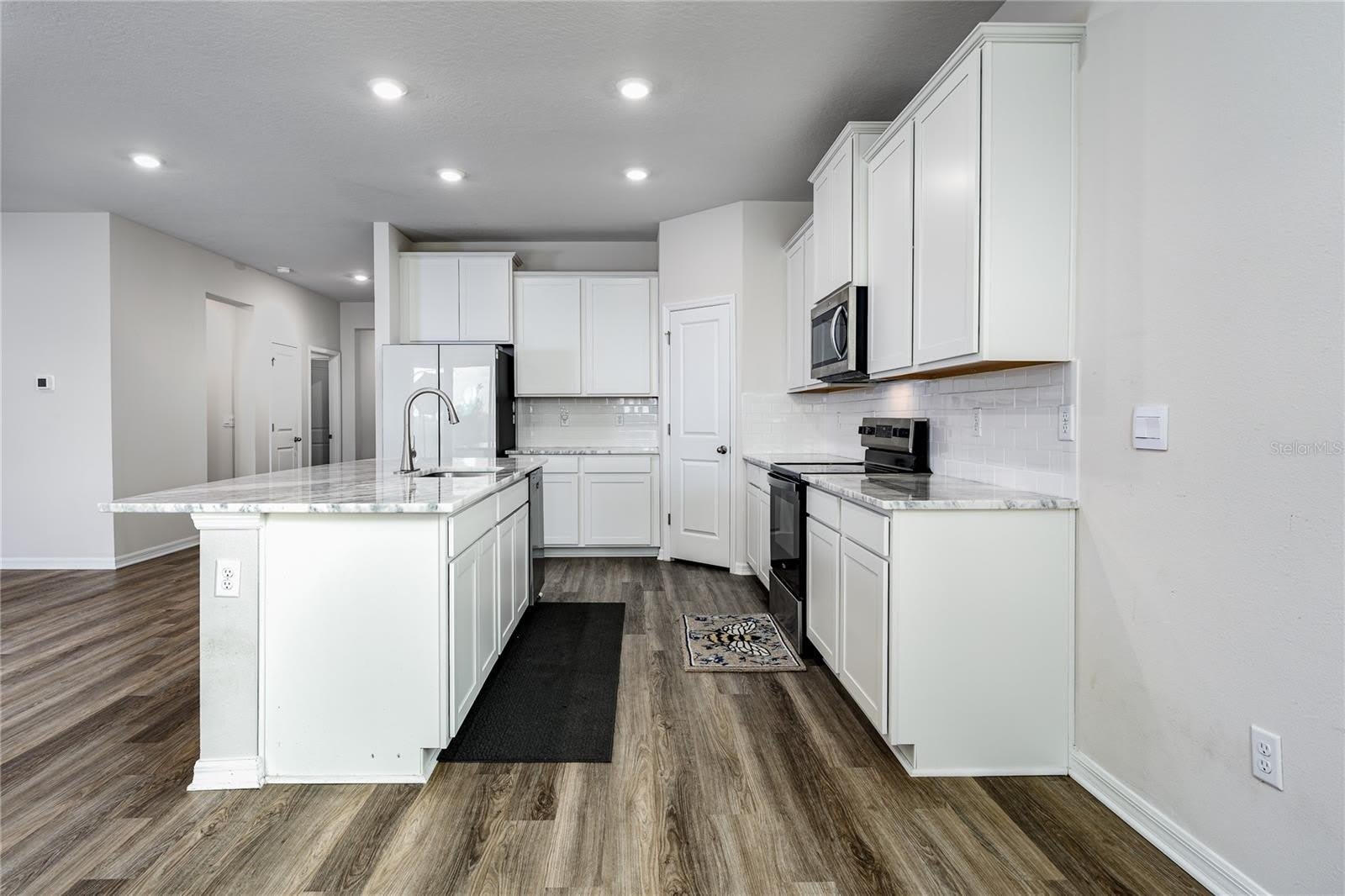 10622 EUSTIS Drive – photo 3