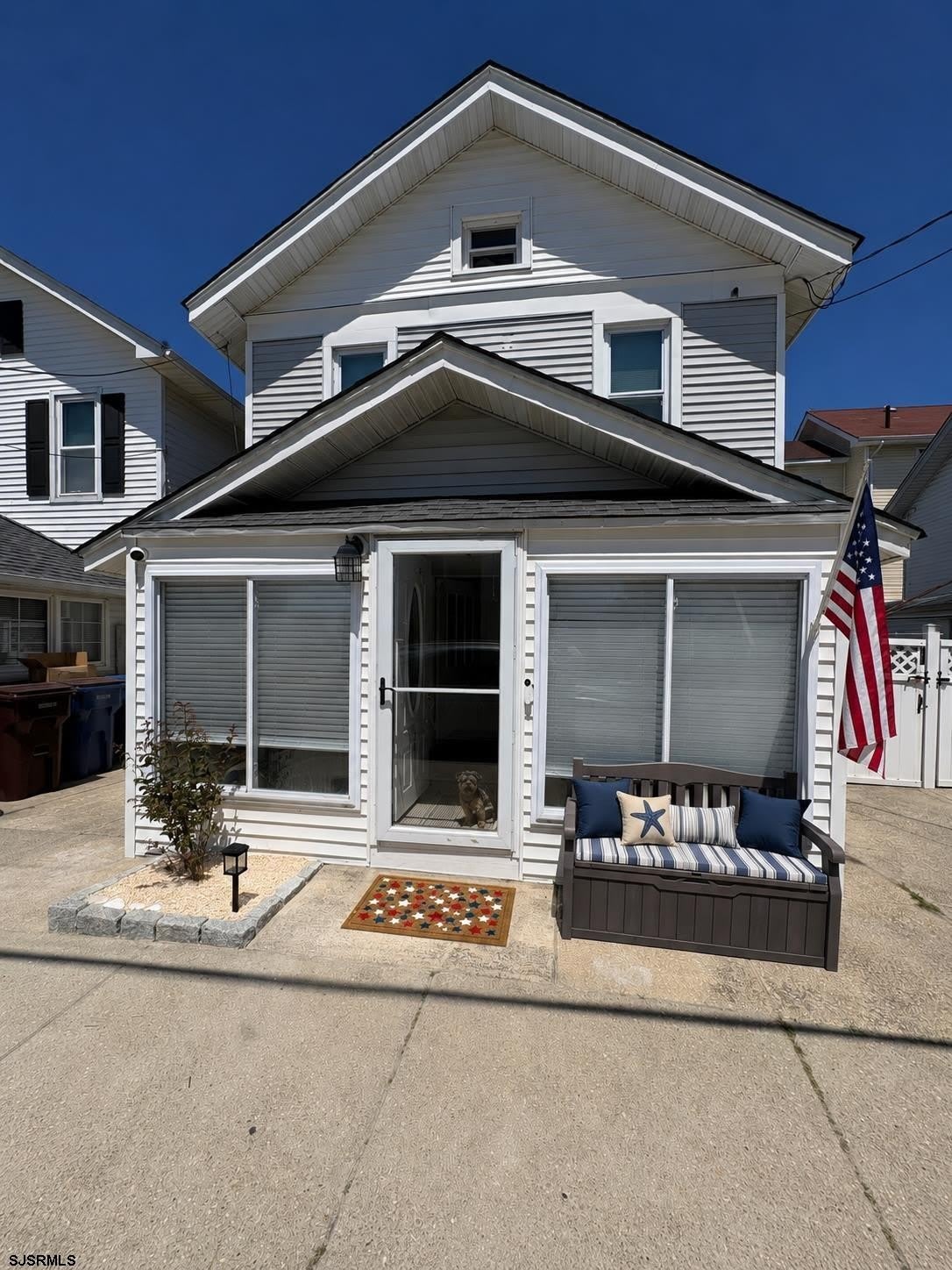 201 N Portland Ave – photo 1
