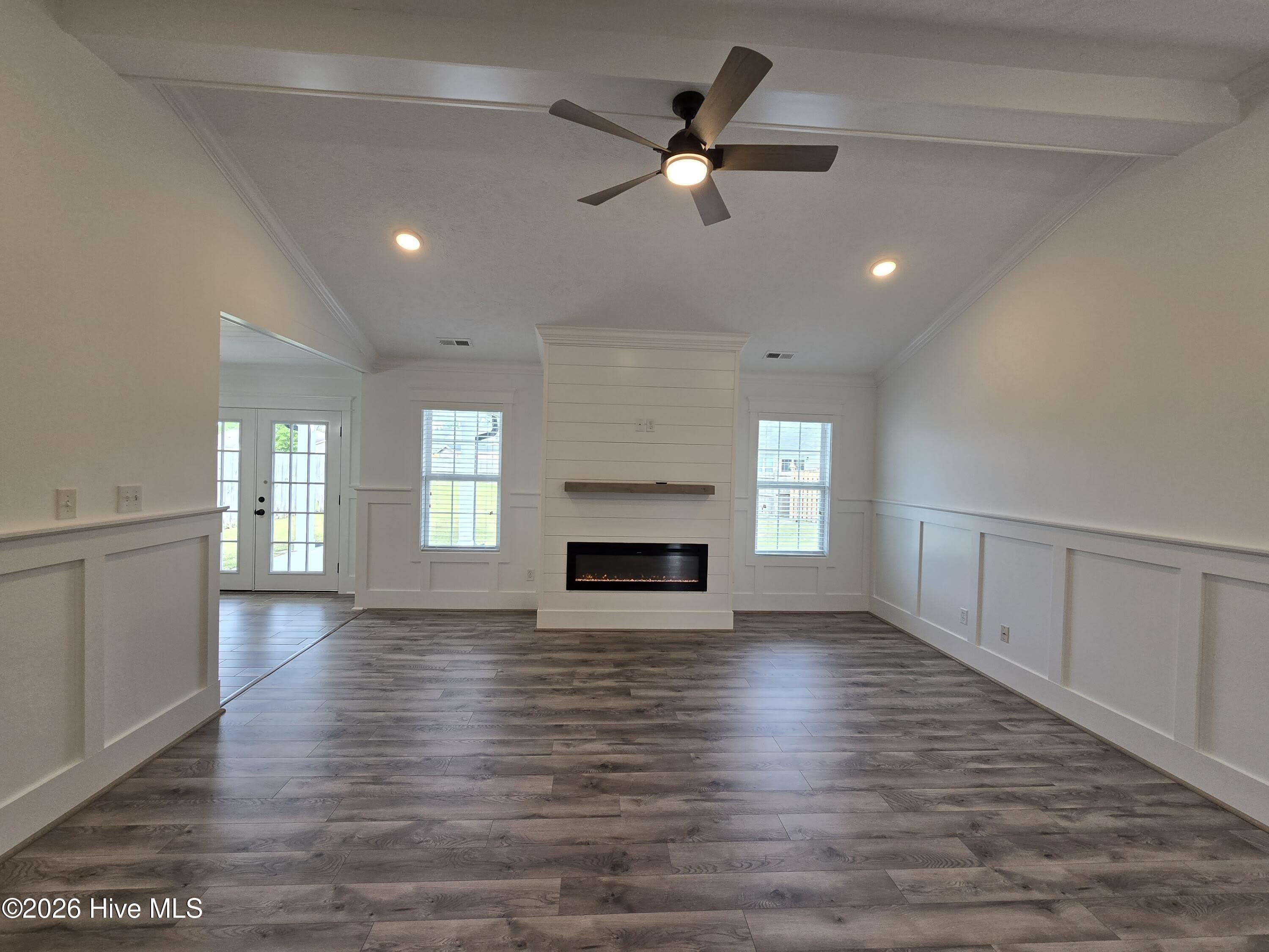 302 Kingston Road – photo 4
