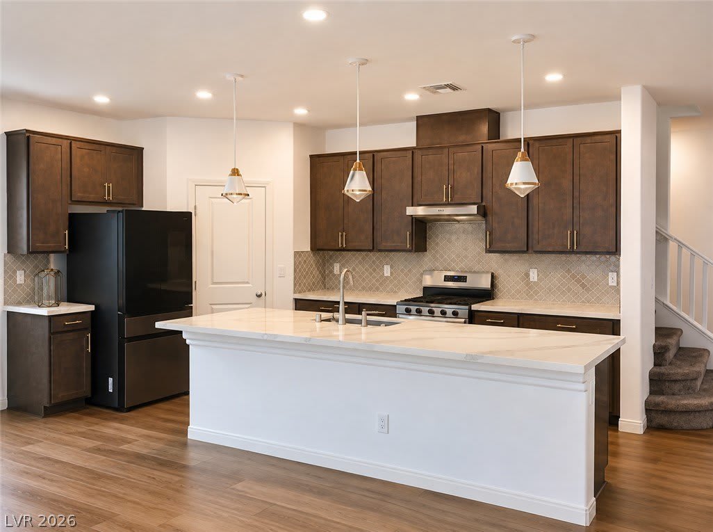 7049 Cottage Vista Avenue – photo 2