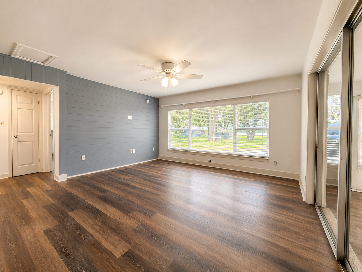 3 bedroom 2 bathroom – photo 3