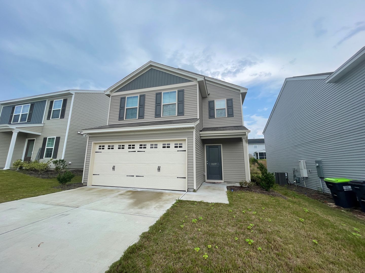 3 bedroom home in Lexington area! – photo 1
