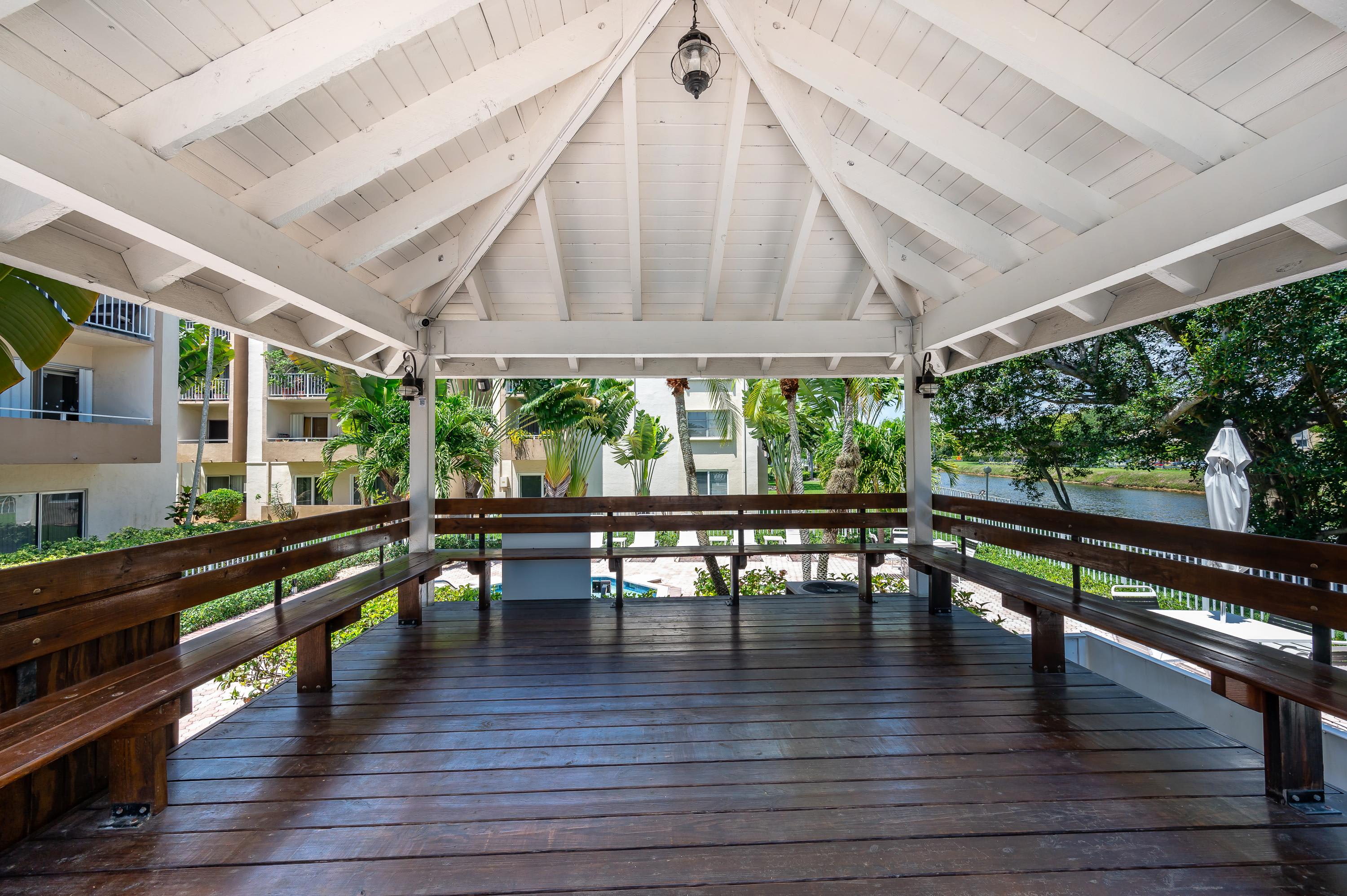 7705 SW 86 STUnit B114 – photo 5