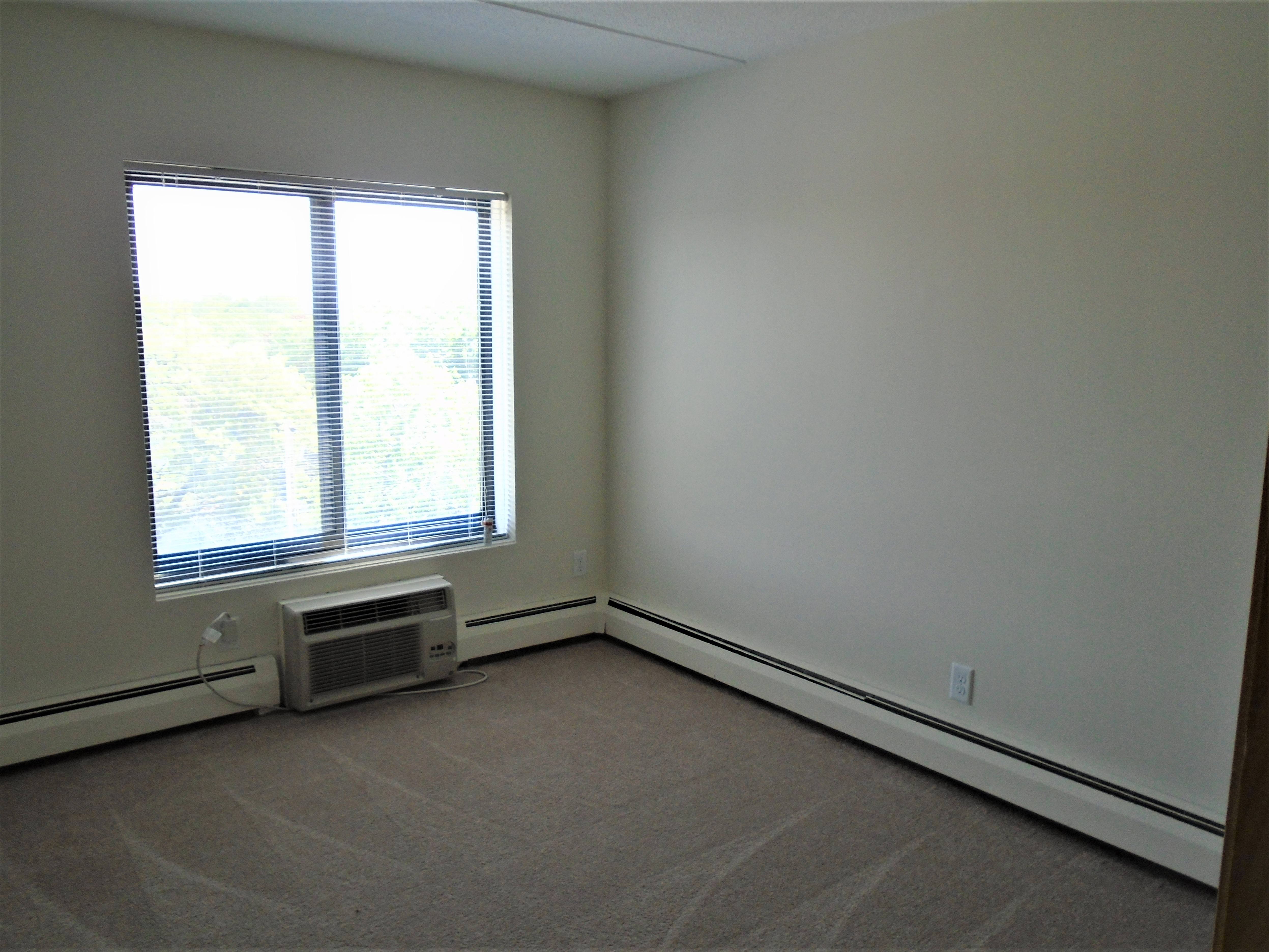 John Snell Apartments – photo 4