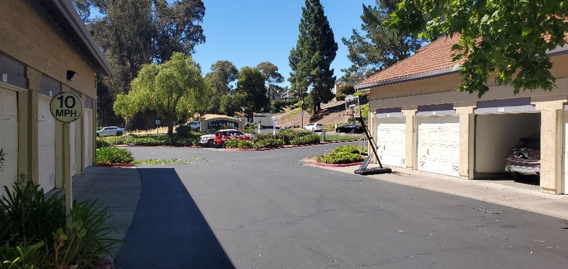 Gorgeous 2 Bed 2 Bath Condo in Hercules!! Ready to Lease Won't Last!!!! – photo 3