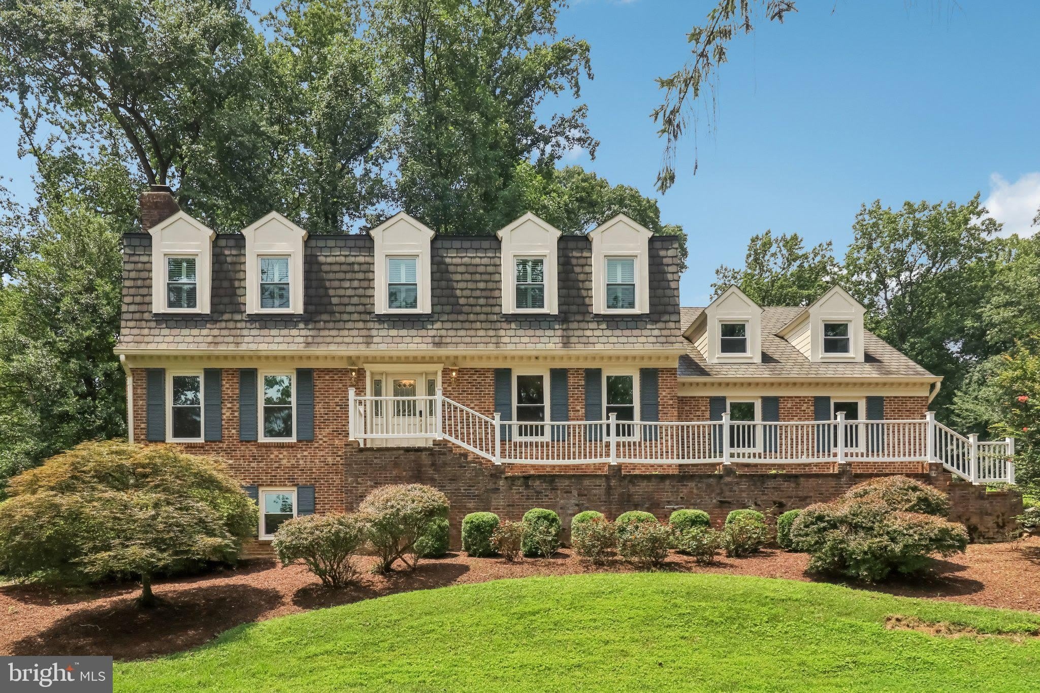 7518 OLD DOMINION Drive – photo 1