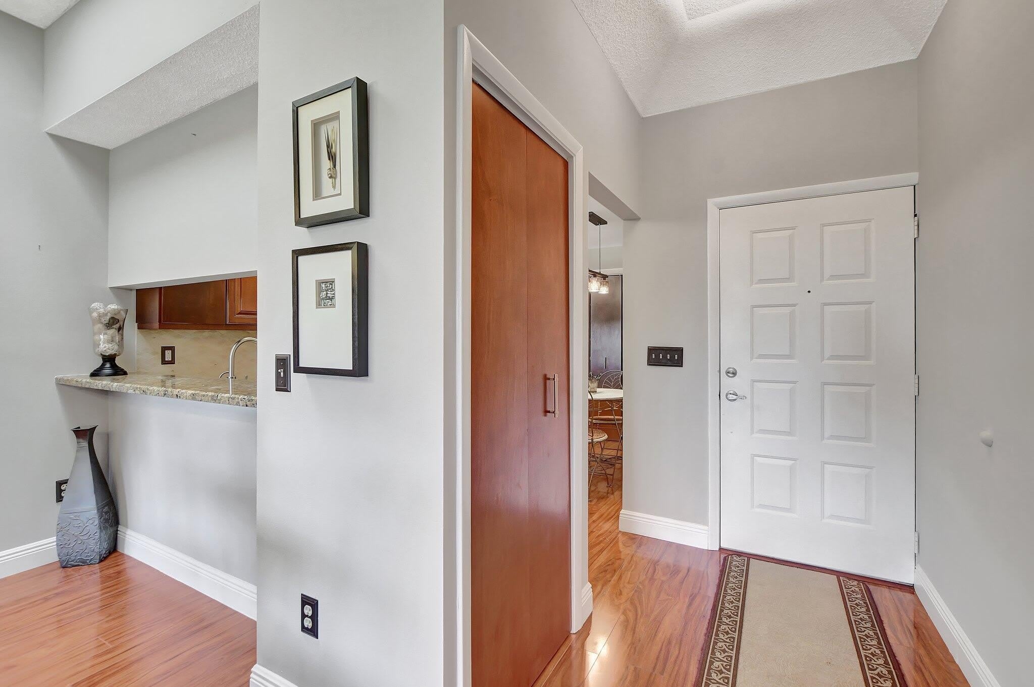 7520 La Paz Boulevard – photo 3