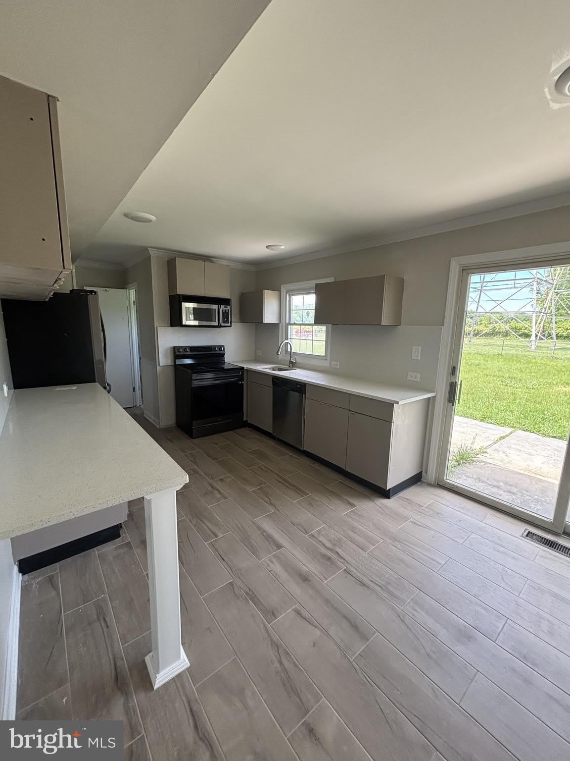 41 MESSENGER Lane – photo 3