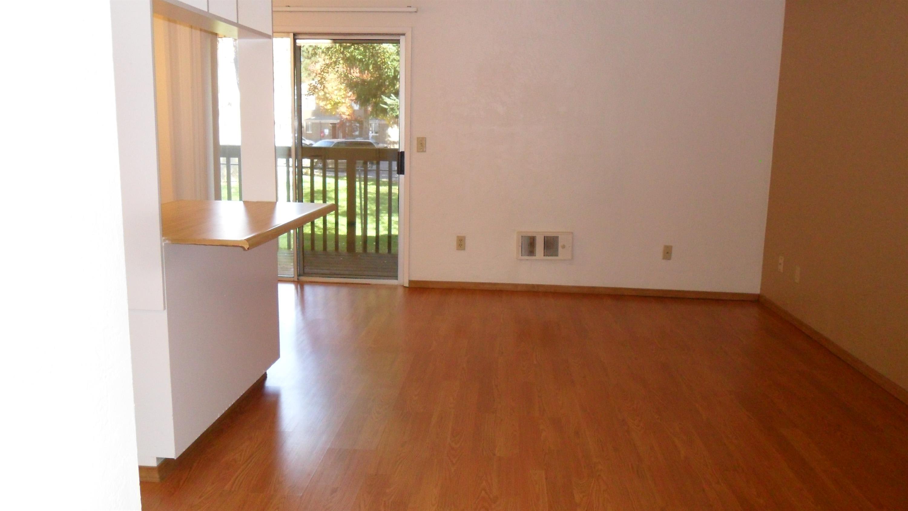 1017 Hermitage Way S 11 – photo 2