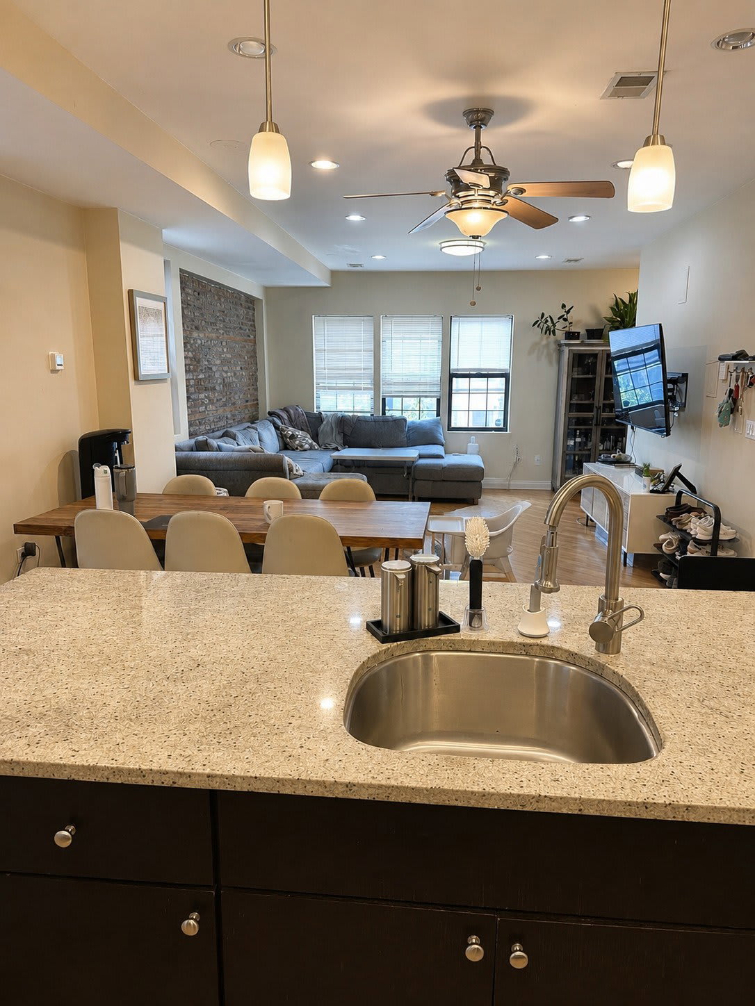 1522 West Superior Street – photo 2