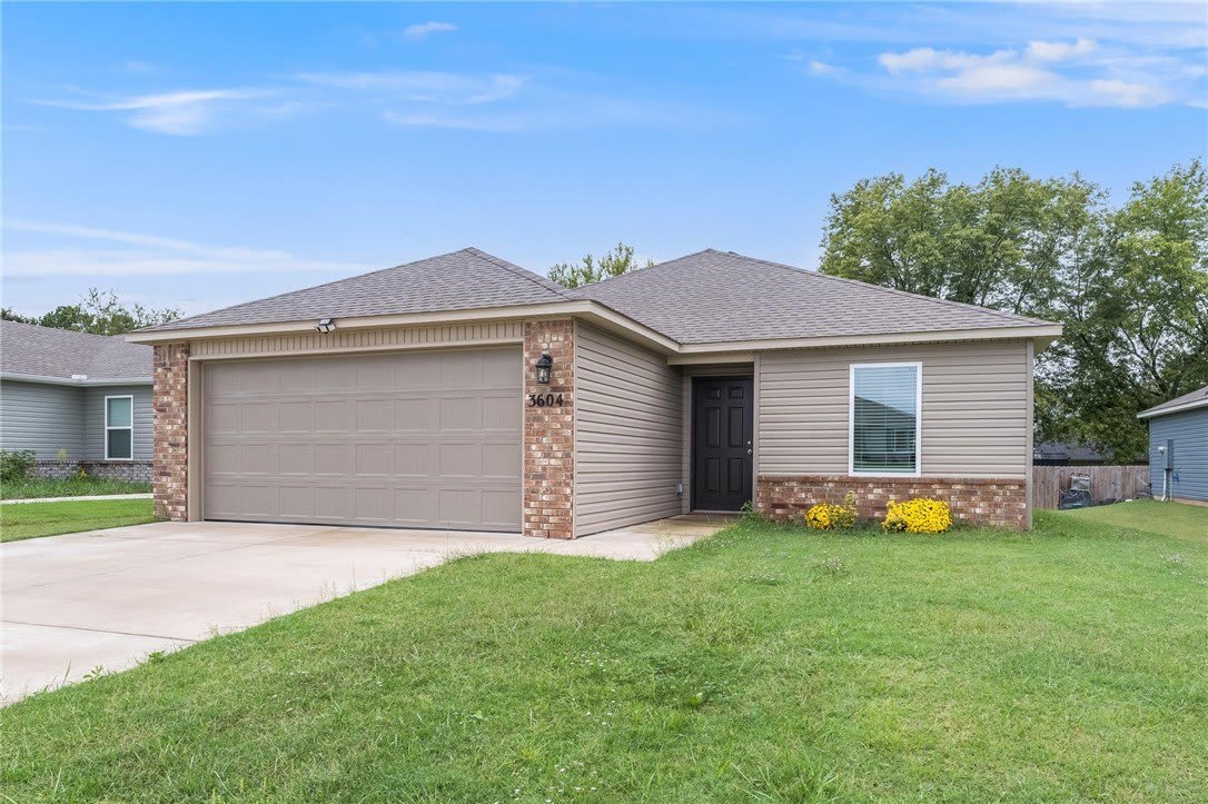 3604 N Hariet Drive – photo 2