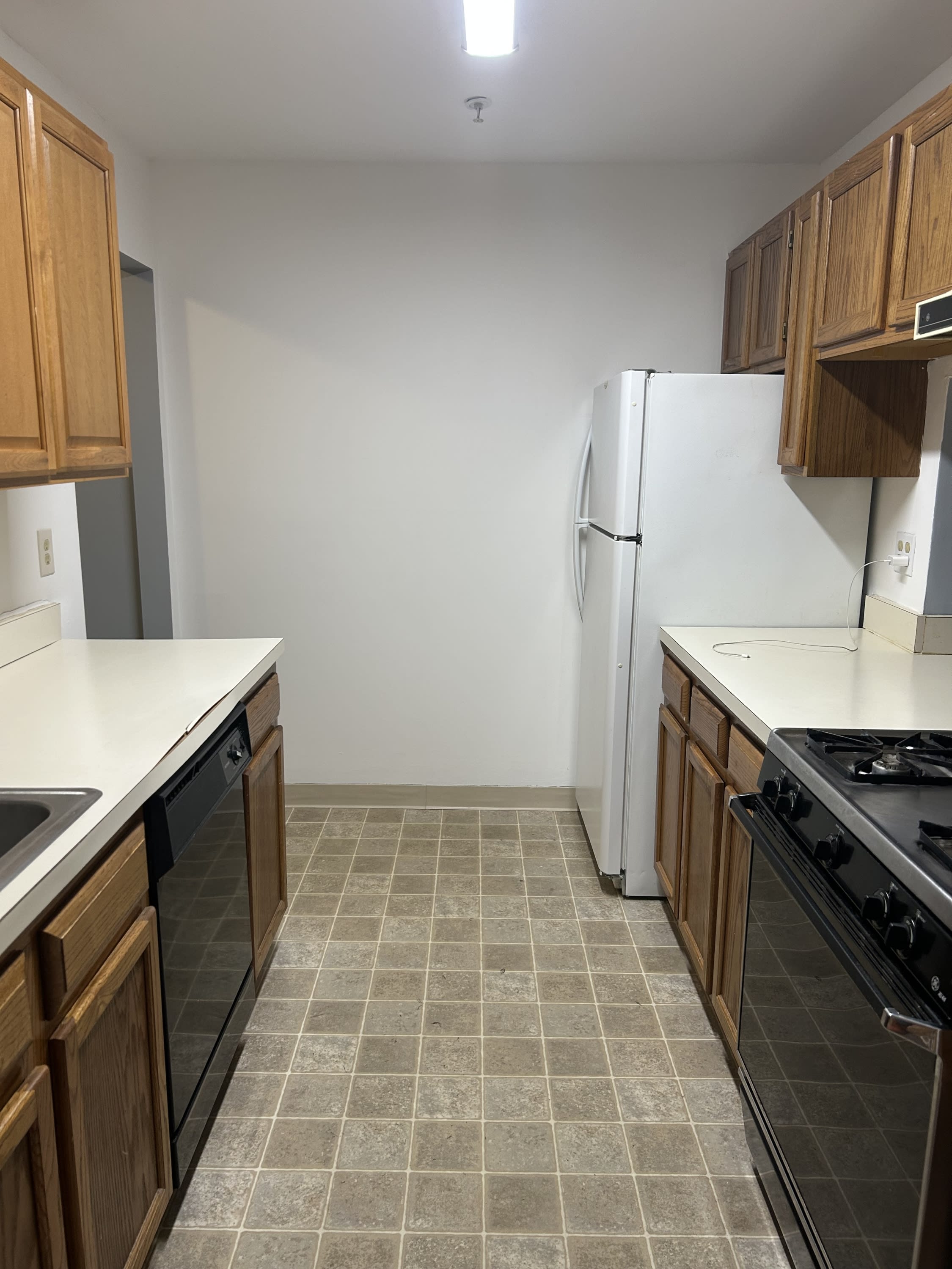 801 Waters Edge Drive – photo 3