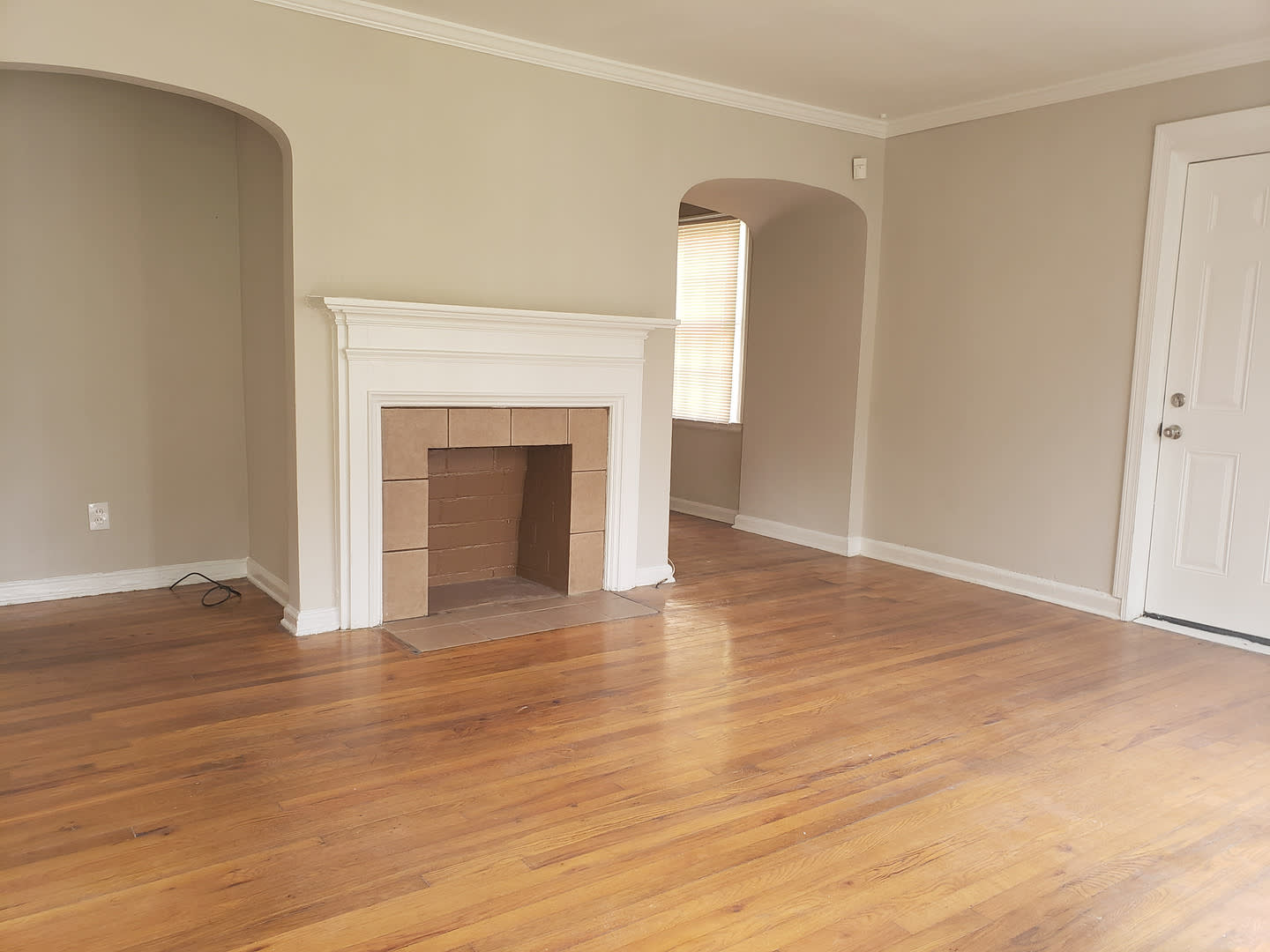 3 Bedroom Westwood Terrace Bungalow (Sorry, No Section 8) – photo 4