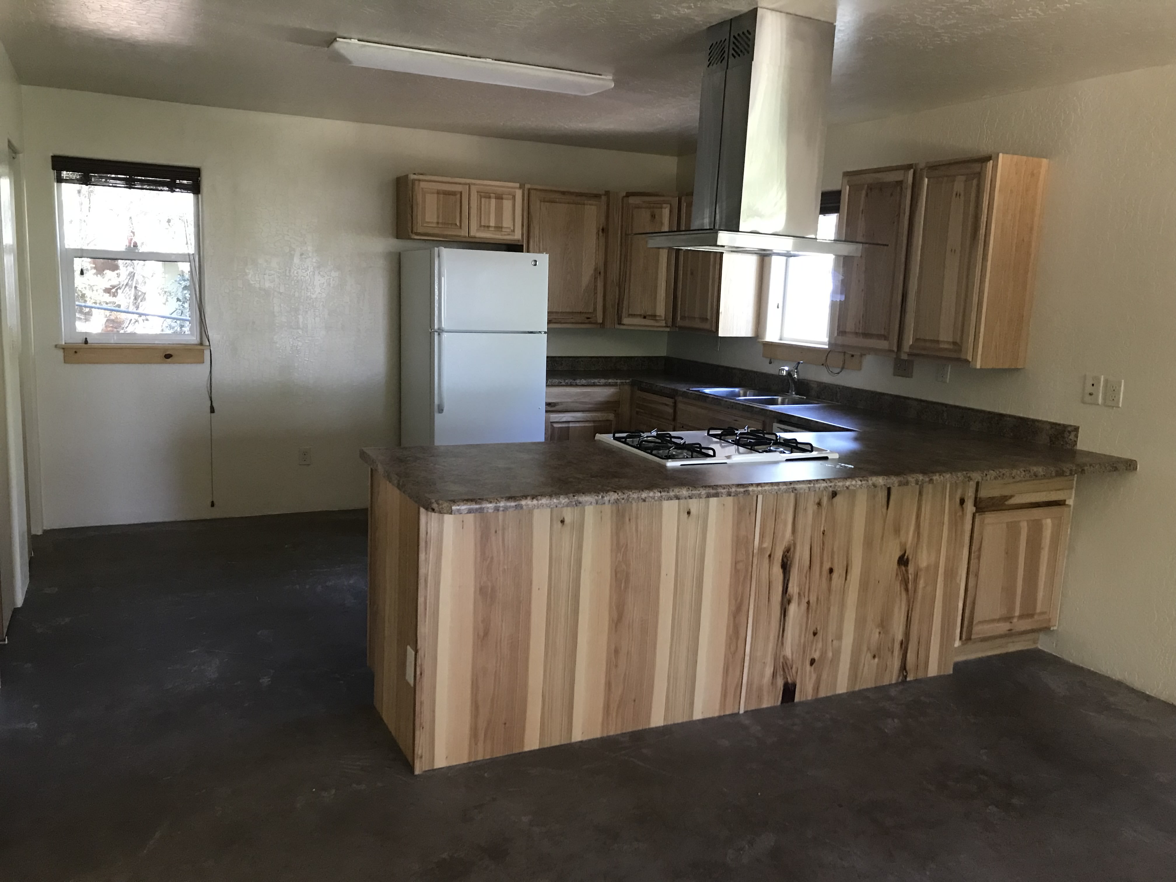 1703 E Arrowhead Ave – photo 1