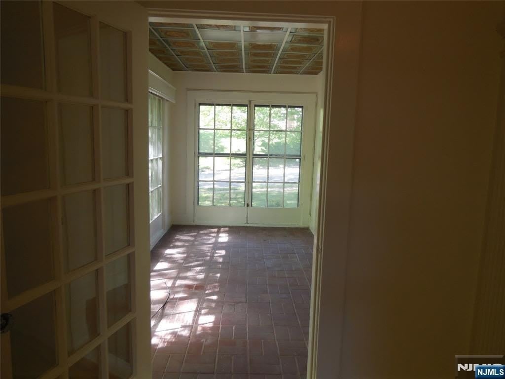 373 Claremont – photo 3