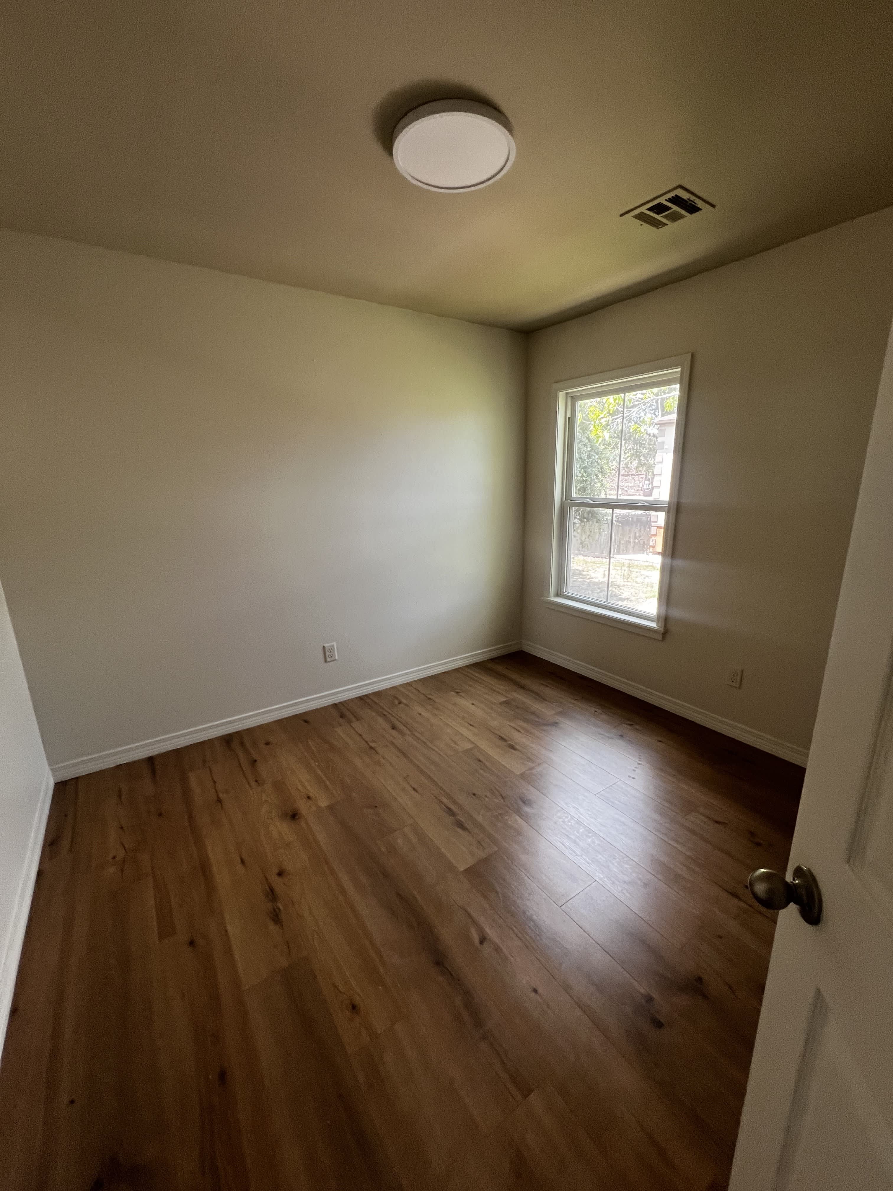 3615 Washington Ave – photo 3