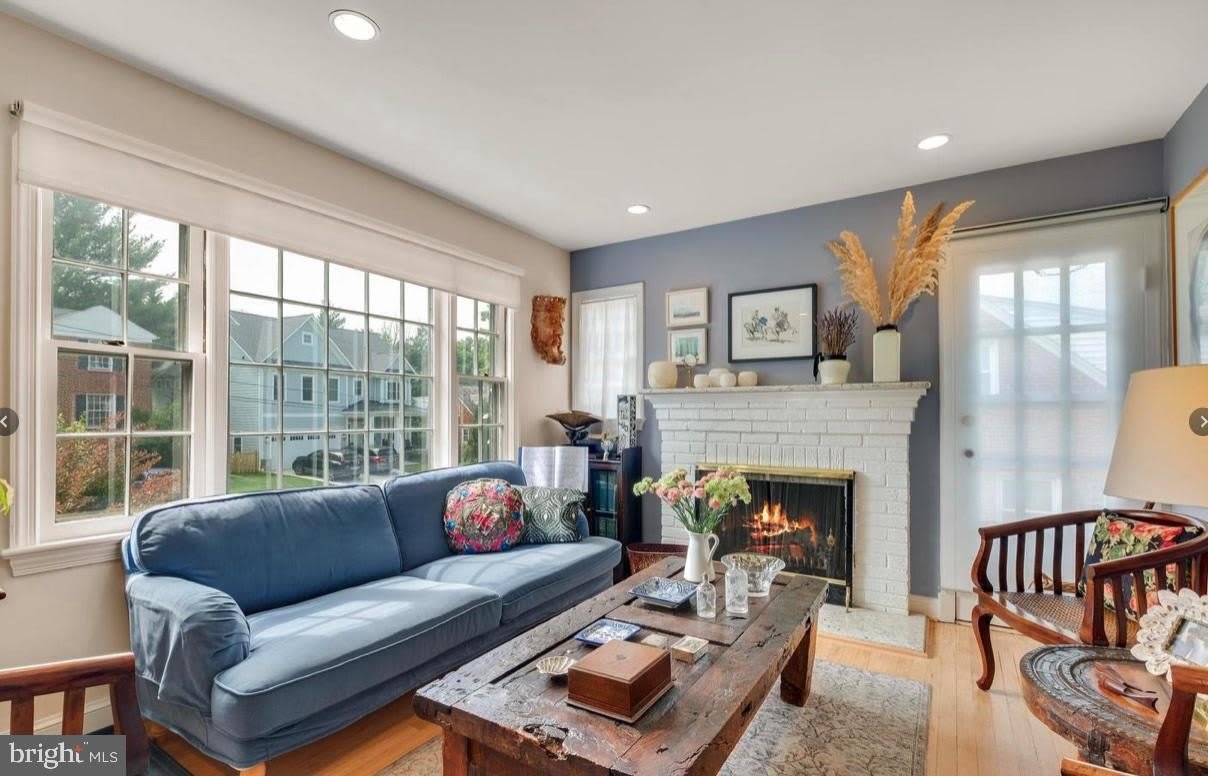 9504 MILSTEAD Drive – photo 2