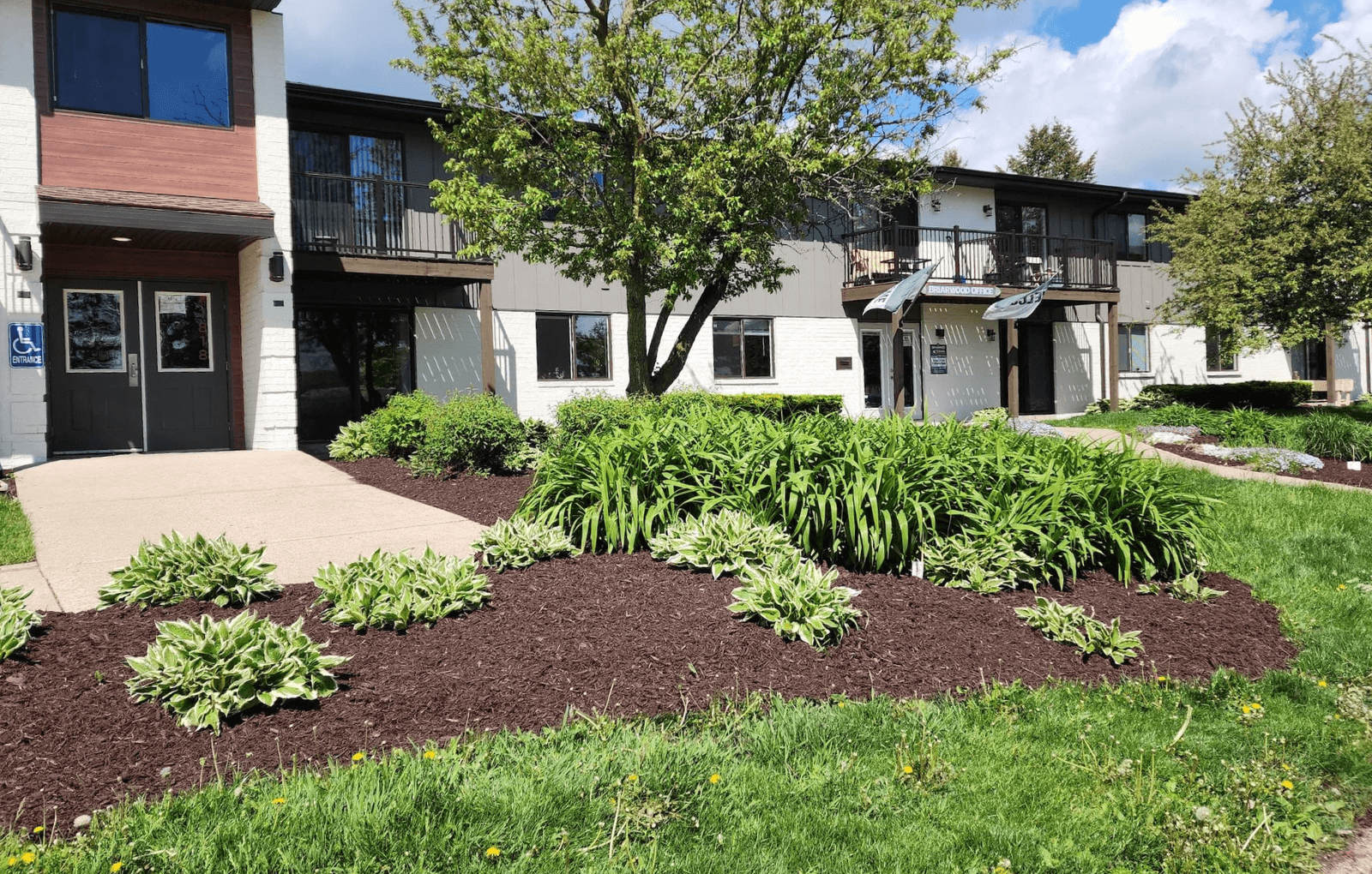 Briarwood Apartments – photo 2