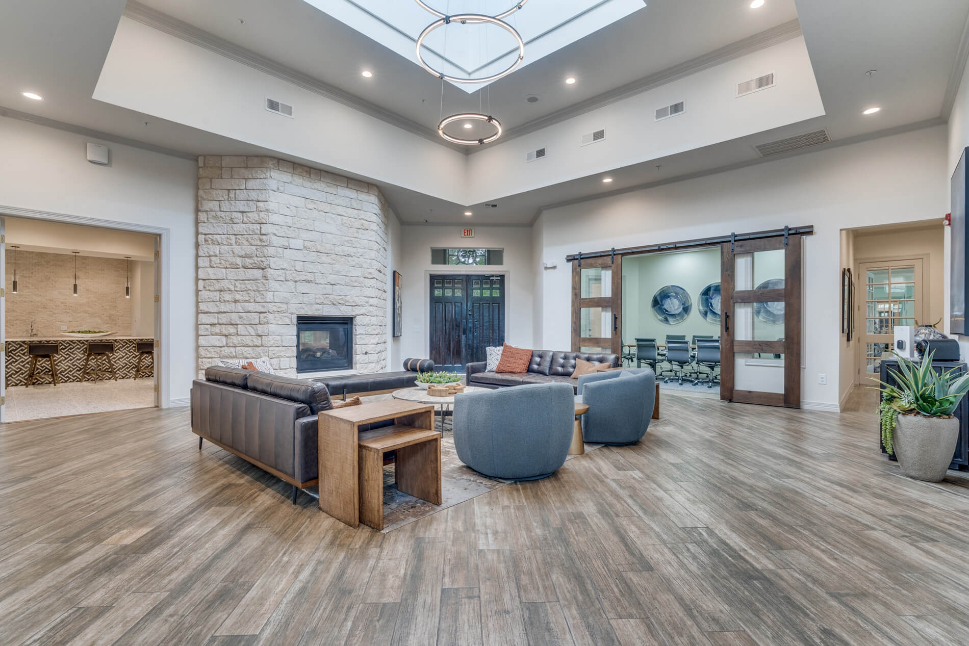 1806 Lloydminister Way – photo 3