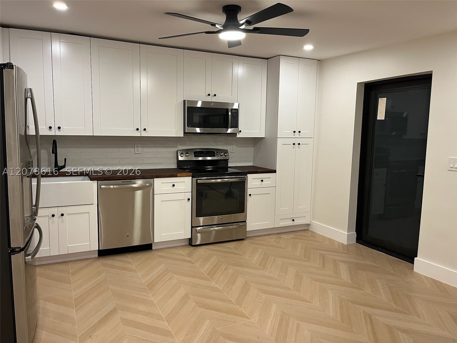 2510 Scott St – photo 2