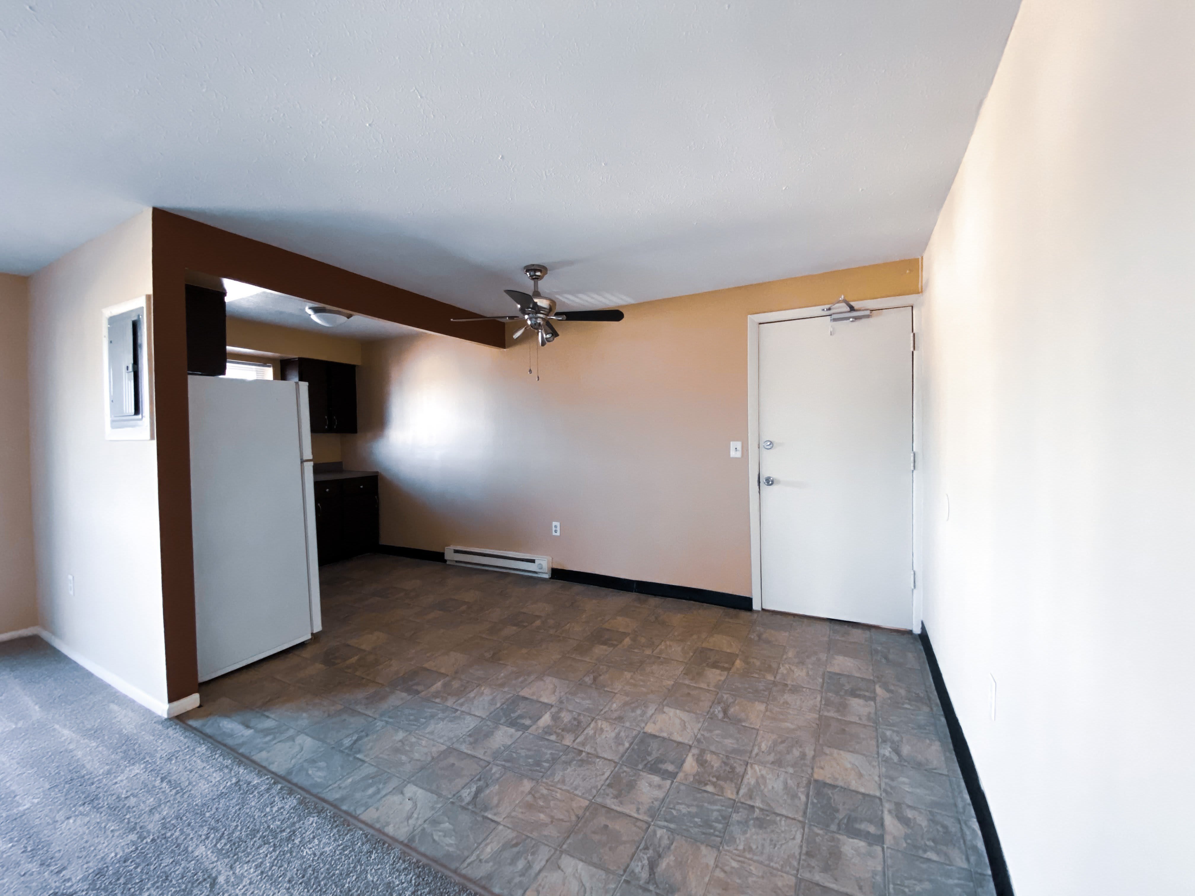 Springcrest Apartments – photo 2