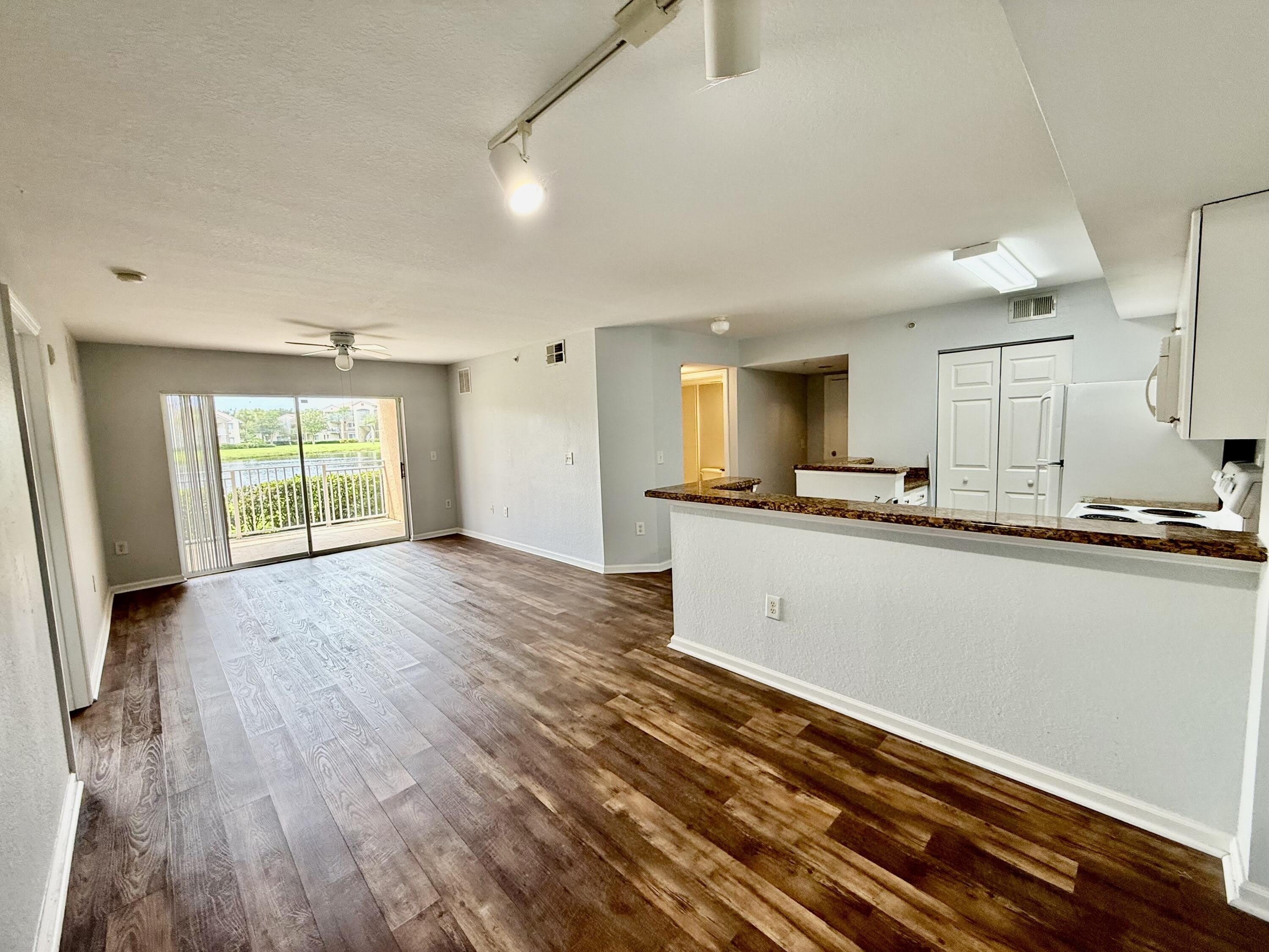 191 SW Palm Drive – photo 2
