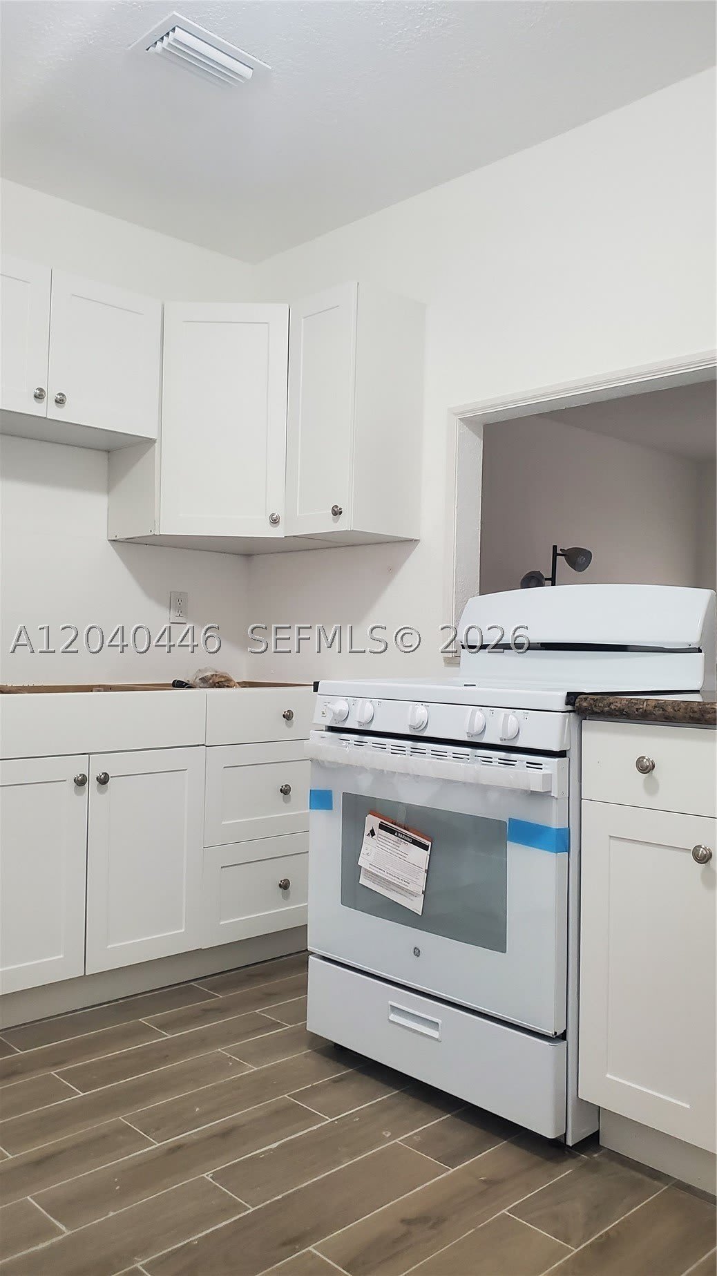 905 SW 4th Ter – photo 4
