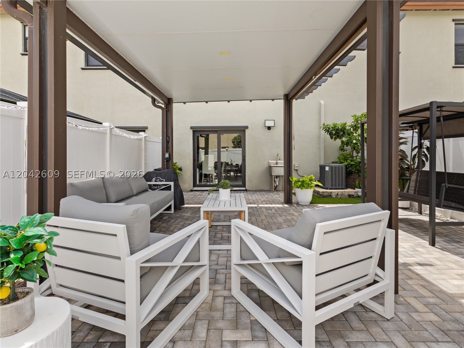 3347 W 106Th Ter – photo 4