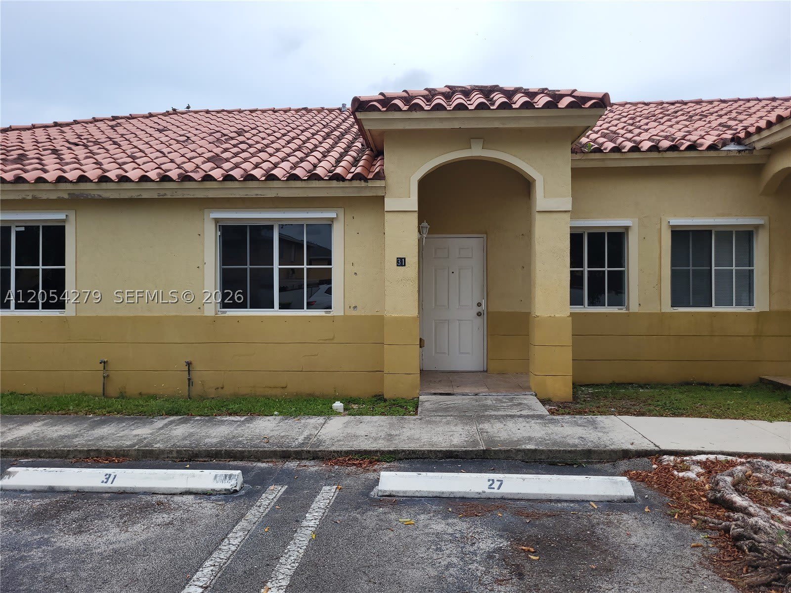 31 NE 13th Ave – photo 1
