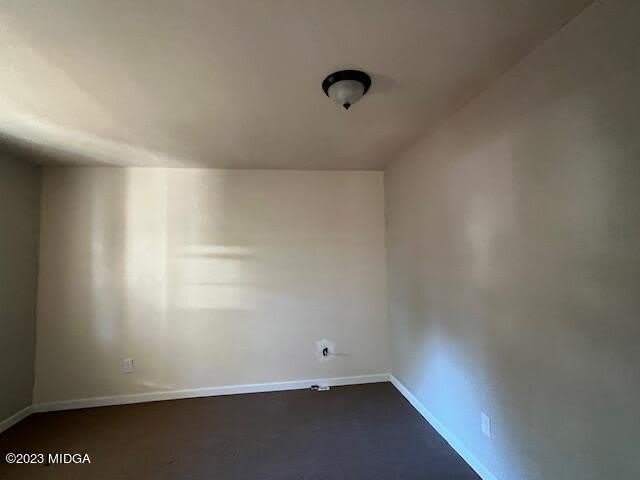 2427 Vivian Drive – photo 5
