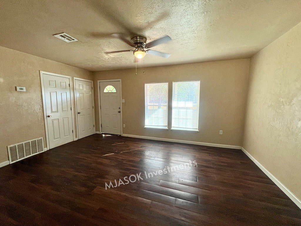 2619 NW Pollard Avenue – photo 2