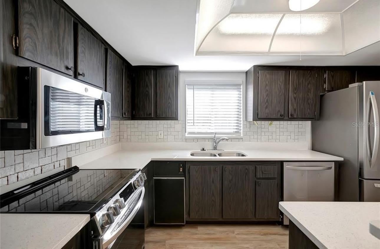 7020 COGNAC Drive – photo 3