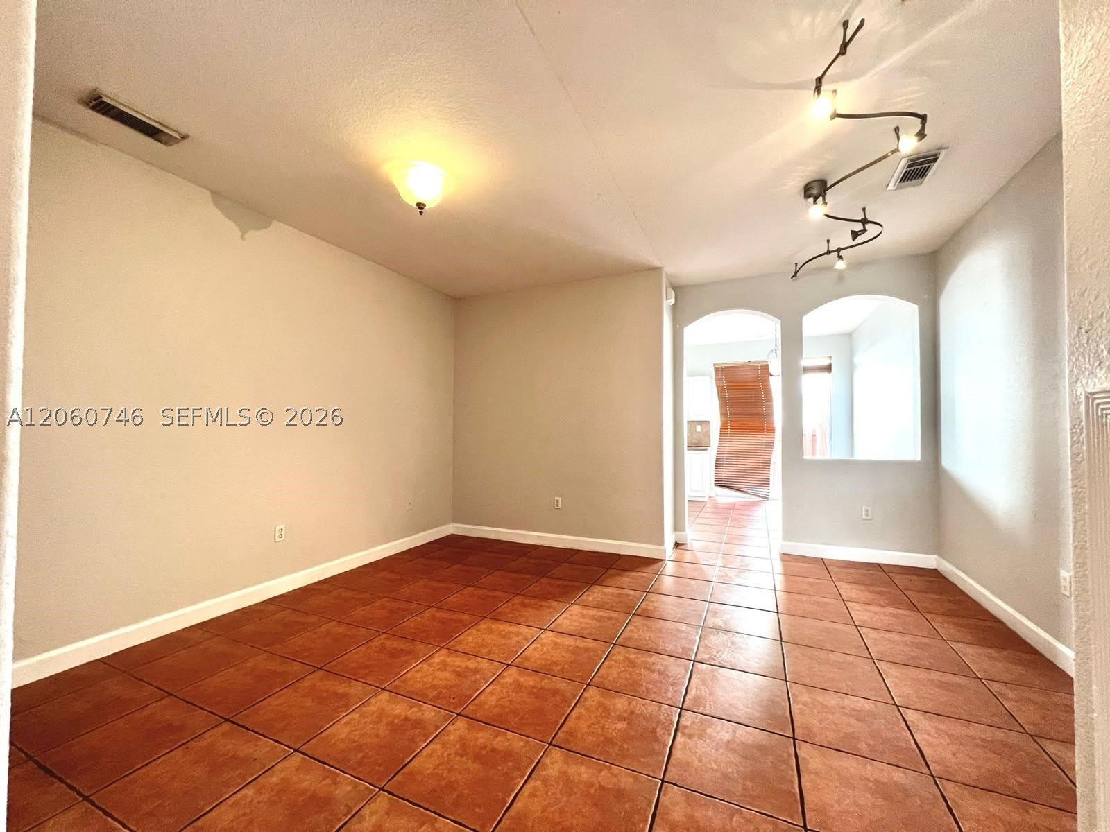 5400 NW 107th Ave – photo 5