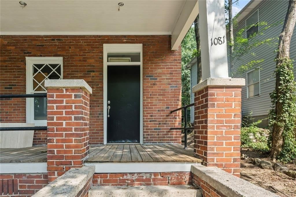 1081 McMillan Street NW – photo 4