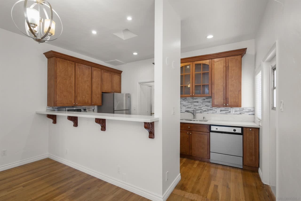 1430 Upas Street 1 – photo 4