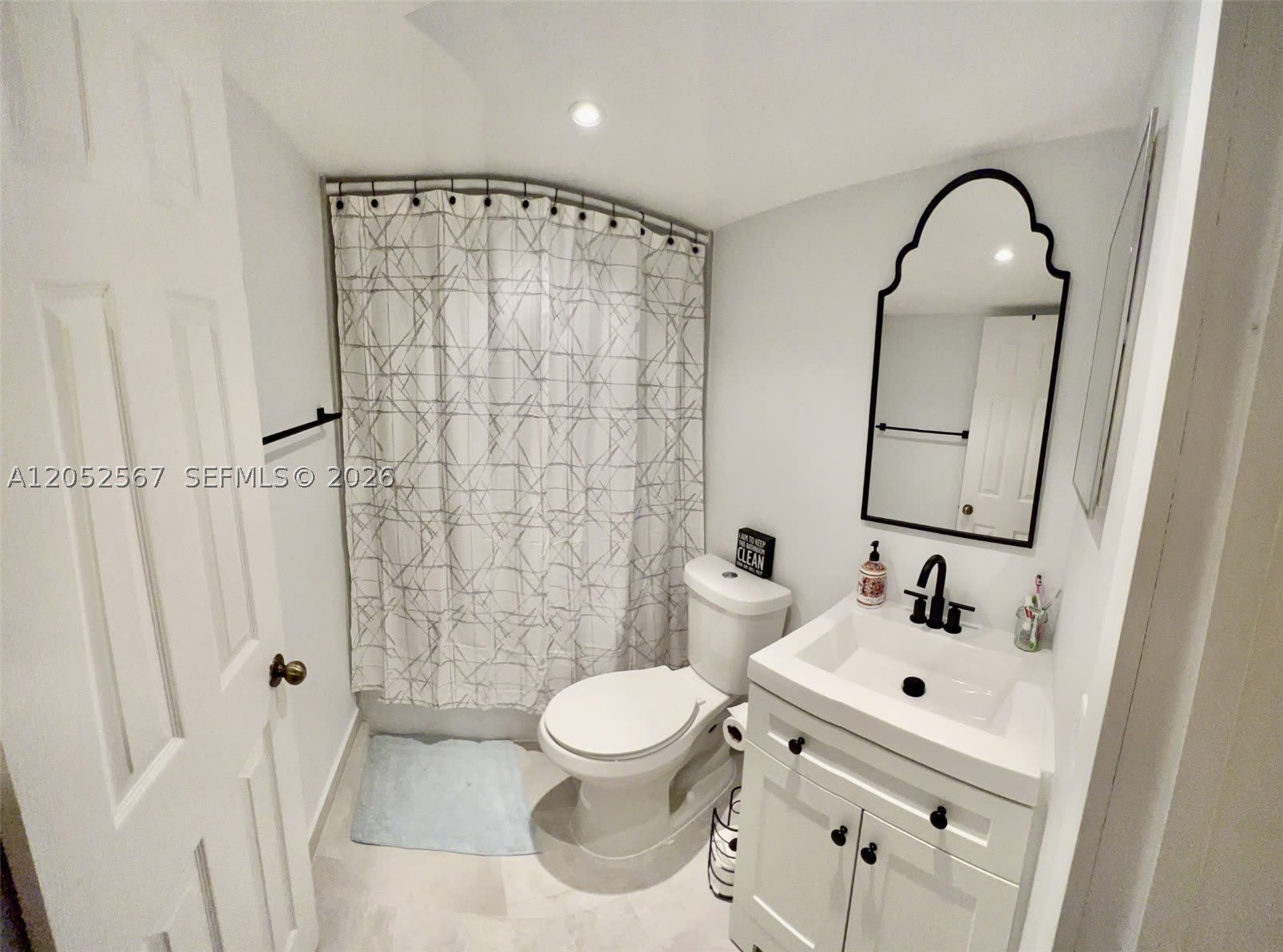 1350 NE 119th St – photo 2
