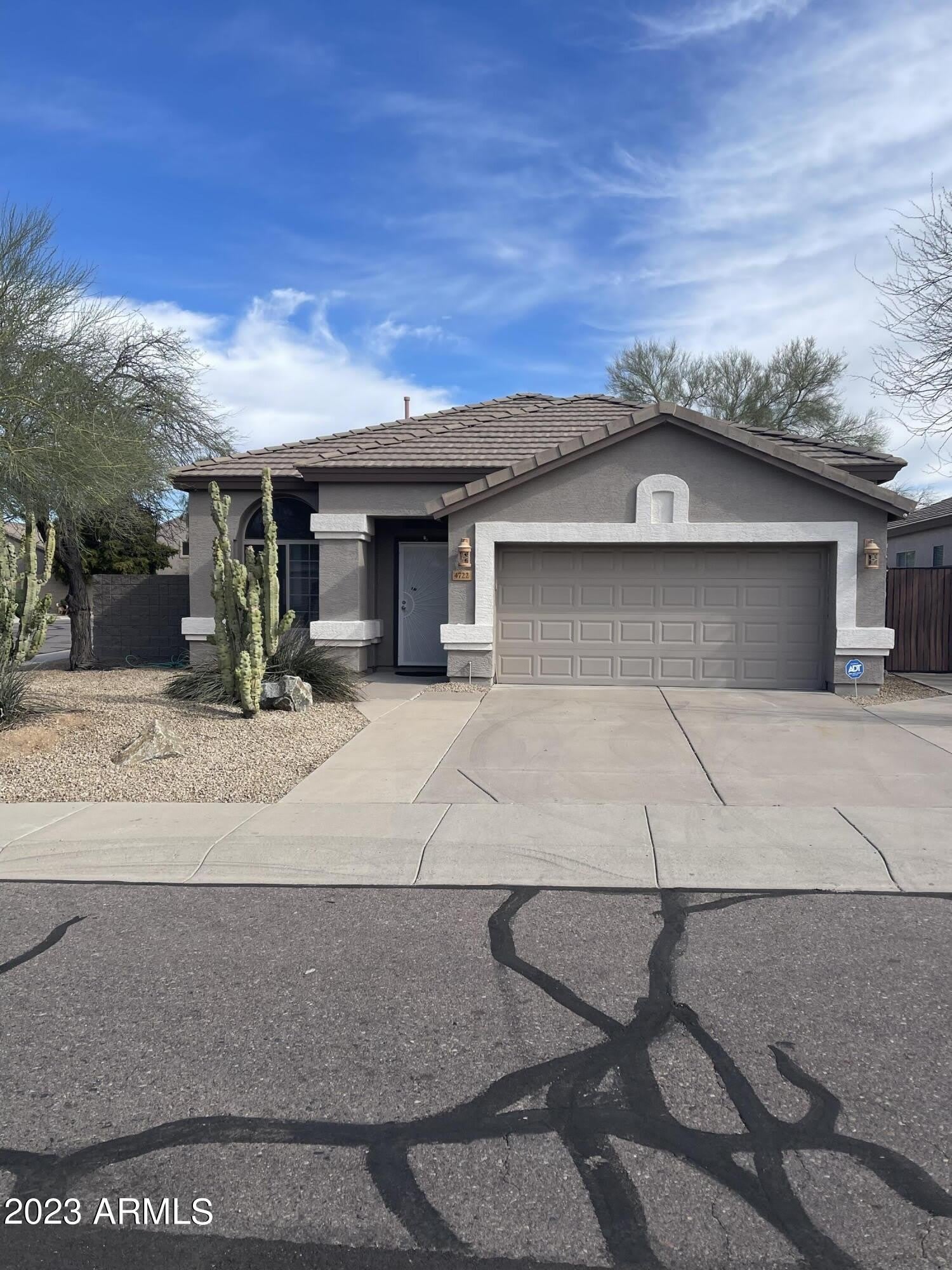 4722 E Chisum Trail – photo 1