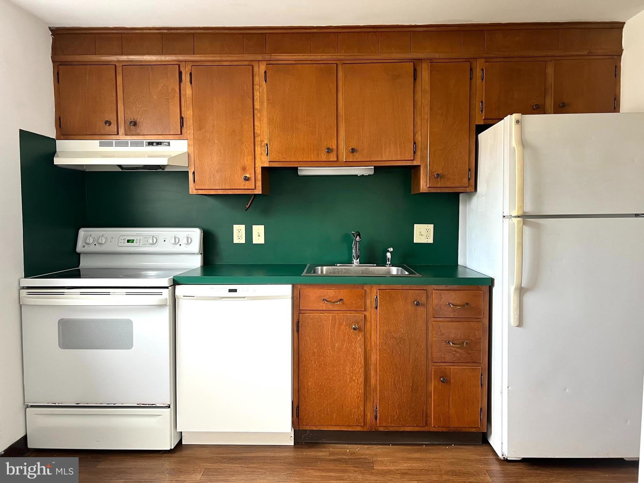 313 HERR Avenue – photo 2