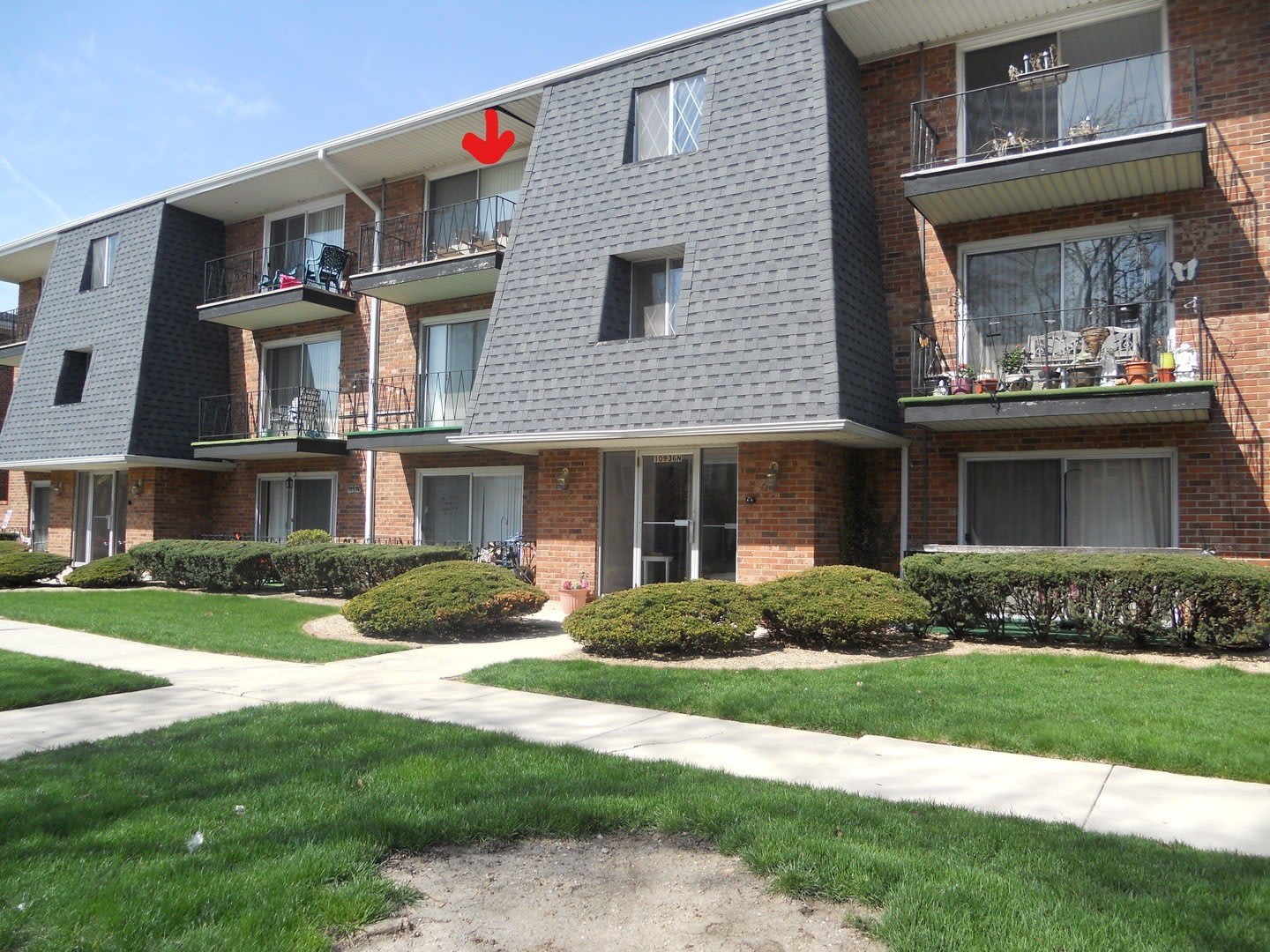 10940 S Keating Avenue – photo 1