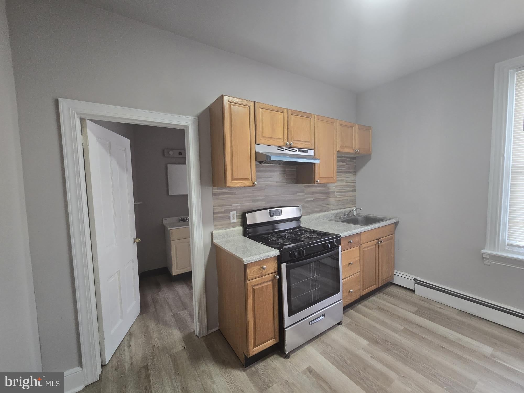 5526 N MASCHER Street – photo 5