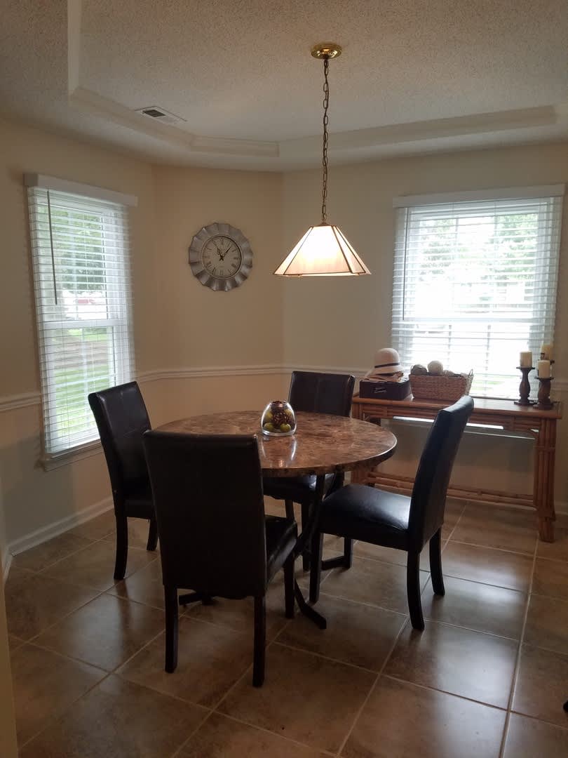FANTASTIC TOWN HOME ON GREENBRIER FAIRWAYS GOLF COURSE! – photo 5