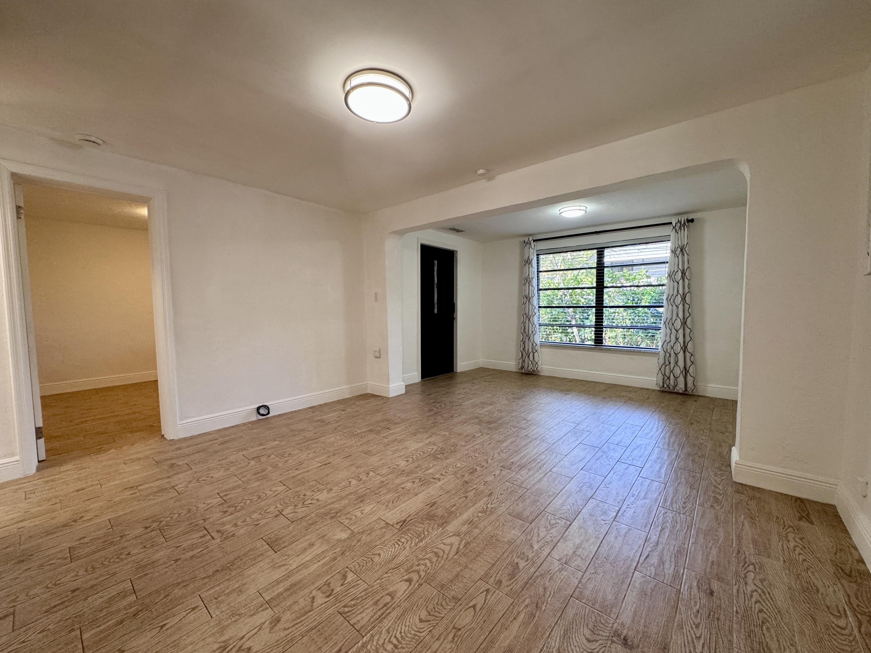 2390 SW 18th Avenue – photo 3