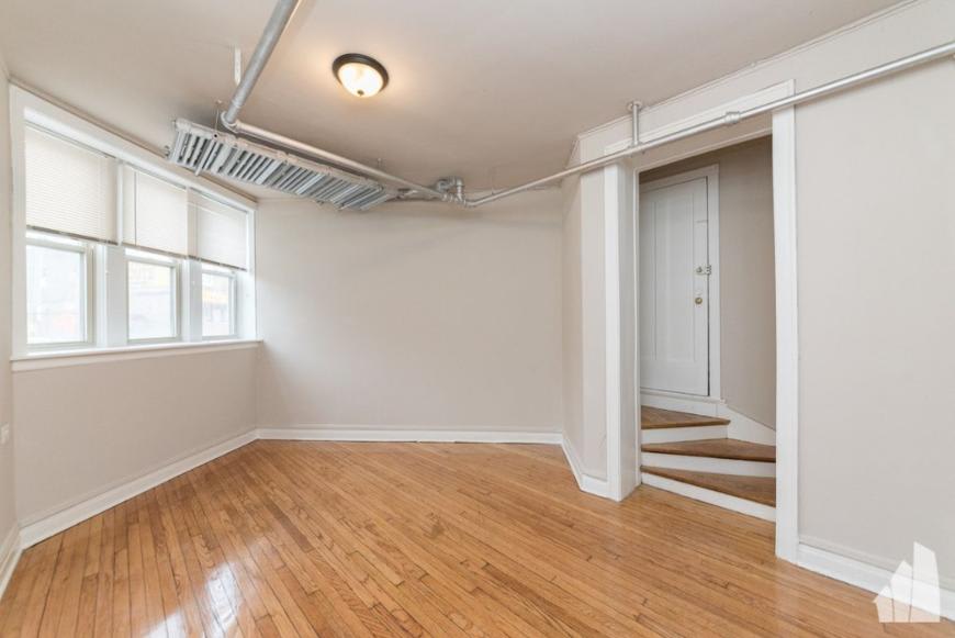 4255 W Addison St – photo 4