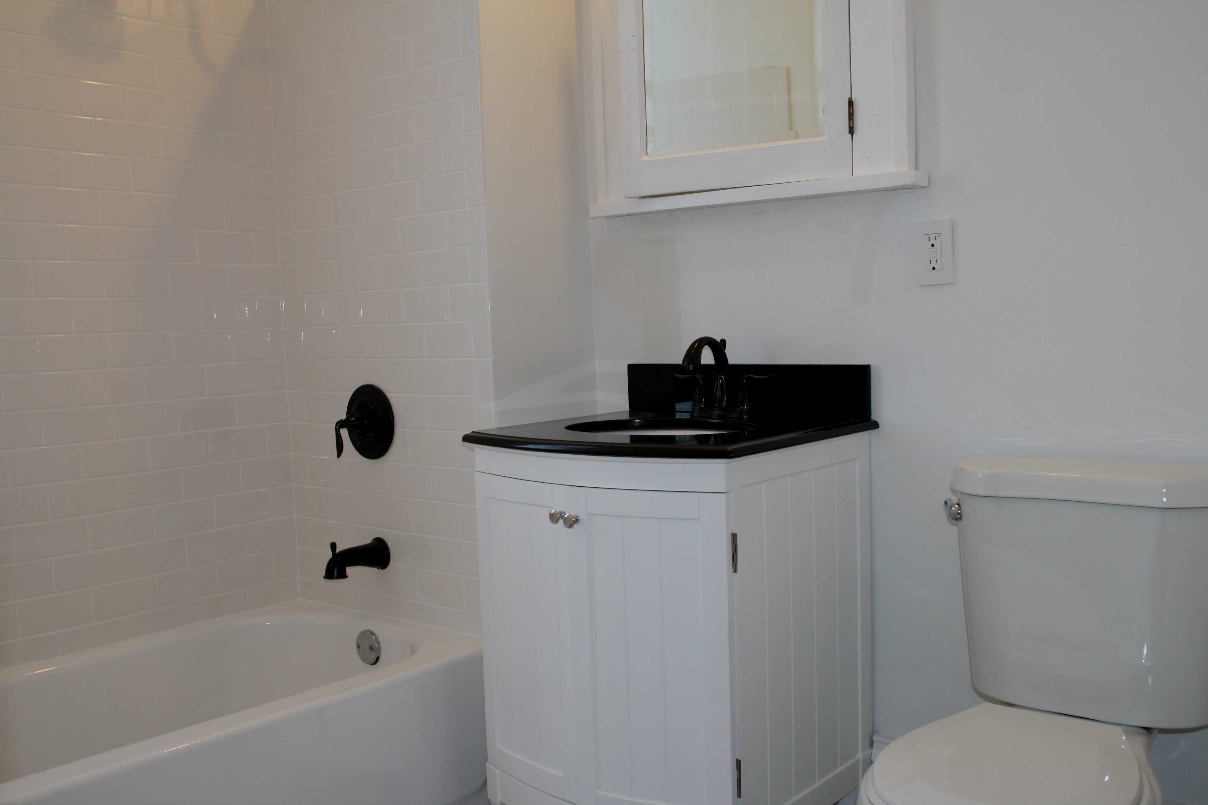 1411 N Girard Ave – photo 5